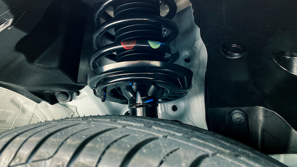 What Are The Signs Of Worn Shocks and Struts?